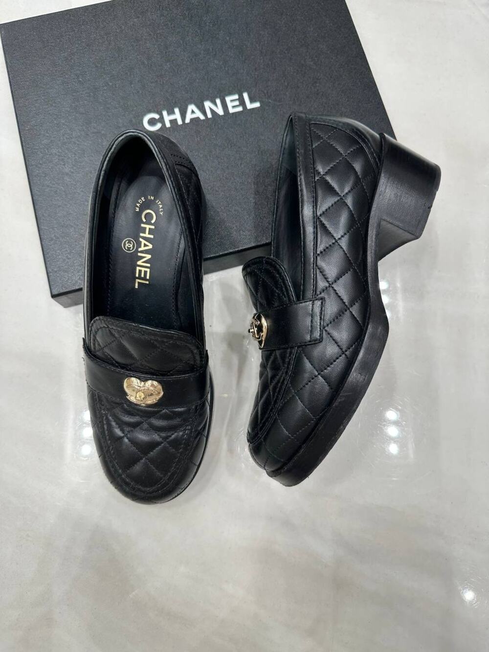 Chanel 23C Paris–Monte Carlo Quilted CC Heart Loafers Sz.39